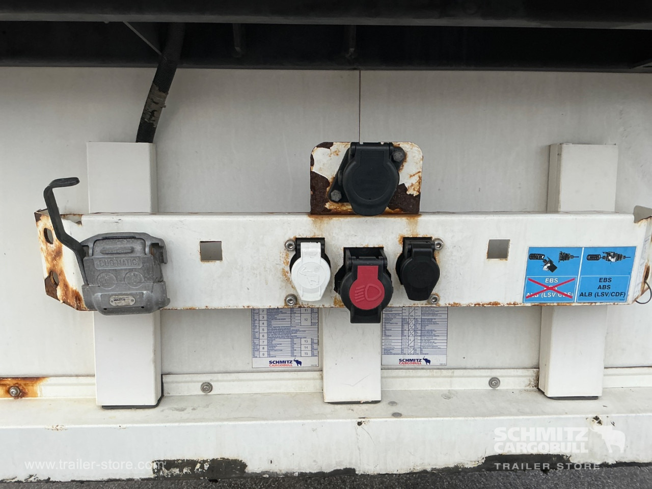 SCHMITZ Reefer Multitemp Double deck - Isotherm oplegger: afbeelding 4 SCHMITZ Reefer Multitemp Double deck - Isotherm oplegger: afbeelding 4
