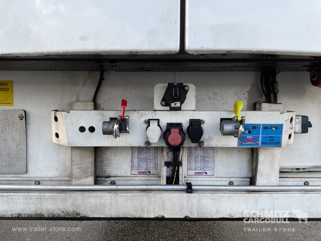SCHMITZ Reefer Multitemp Double deck - Isotherm oplegger: afbeelding 4 SCHMITZ Reefer Multitemp Double deck - Isotherm oplegger: afbeelding 4