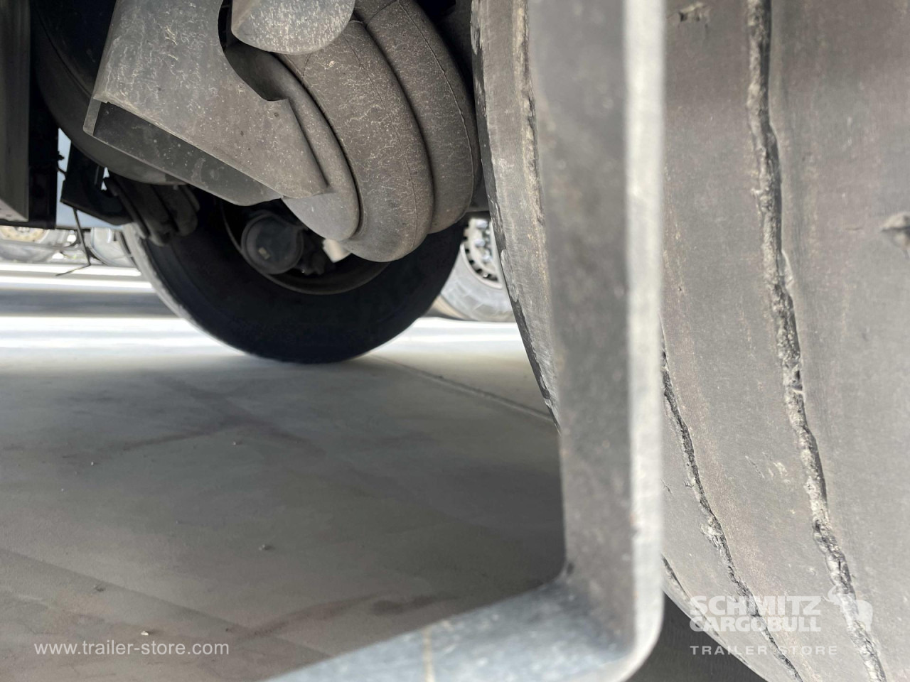 SCHMITZ Semiremolque Frigo Standard - Isotherm oplegger: afbeelding 3 SCHMITZ Semiremolque Frigo Standard - Isotherm oplegger: afbeelding 3