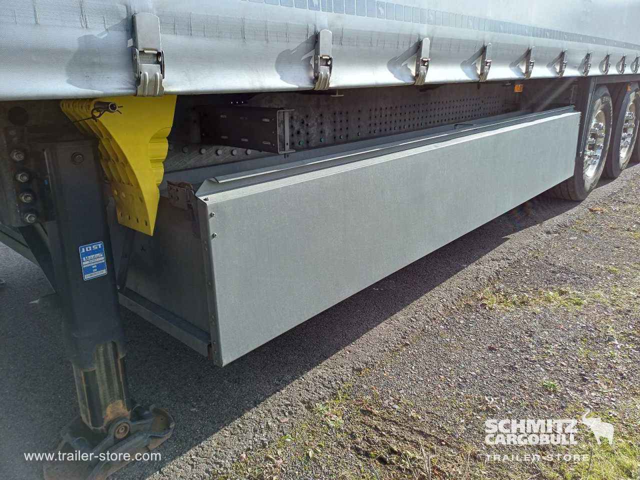 SCHMITZ Curtainsider Standard - Schuifzeiloplegger: afbeelding 4 SCHMITZ Curtainsider Standard - Schuifzeiloplegger: afbeelding 4
