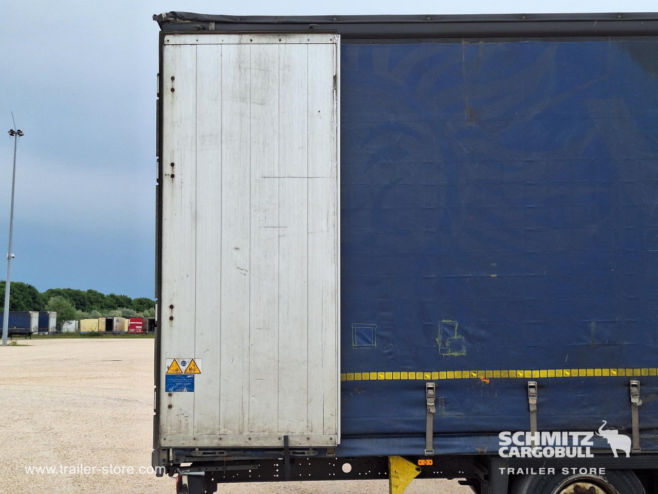 SCHMITZ Curtainsider Mega - Schuifzeiloplegger: afbeelding 4 SCHMITZ Curtainsider Mega - Schuifzeiloplegger: afbeelding 4