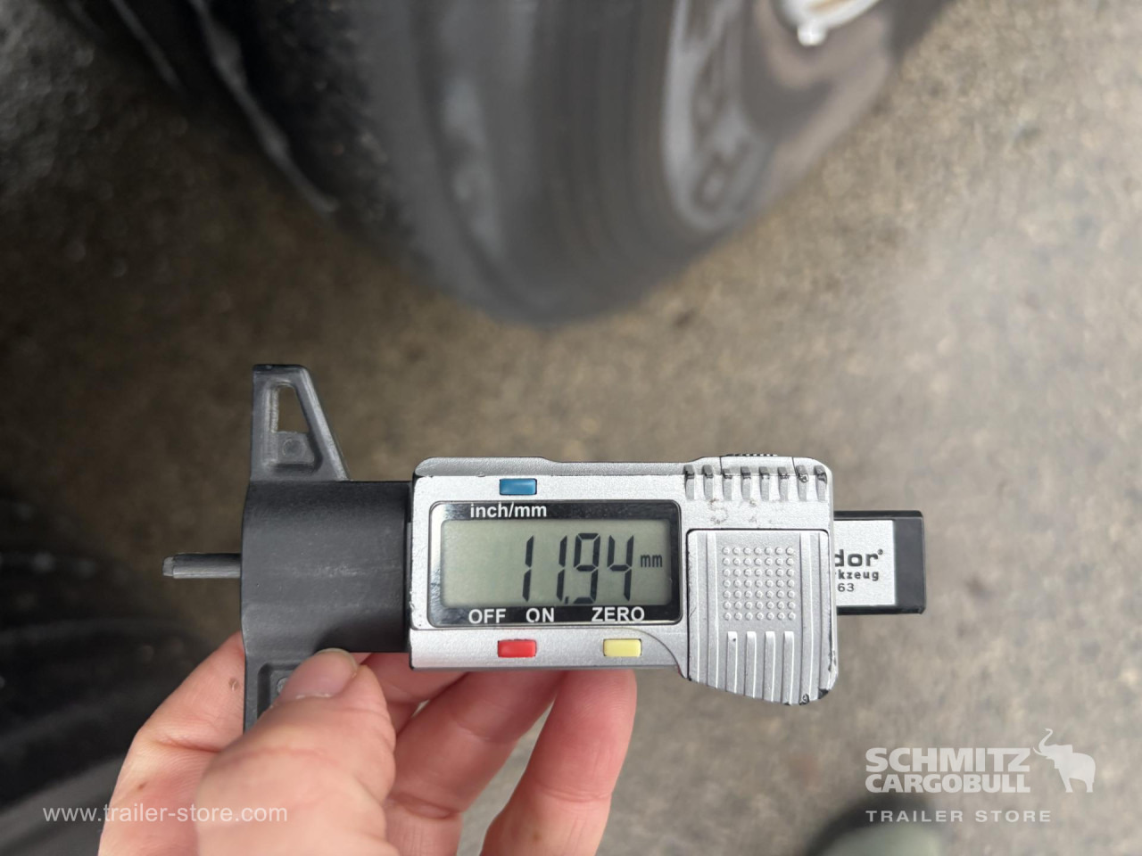 SCHMITZ Curtainsider Standard - Schuifzeiloplegger: afbeelding 4 SCHMITZ Curtainsider Standard - Schuifzeiloplegger: afbeelding 4