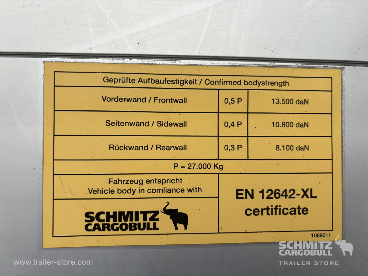 SCHMITZ Curtainsider Standard - Schuifzeiloplegger: afbeelding 2 SCHMITZ Curtainsider Standard - Schuifzeiloplegger: afbeelding 2
