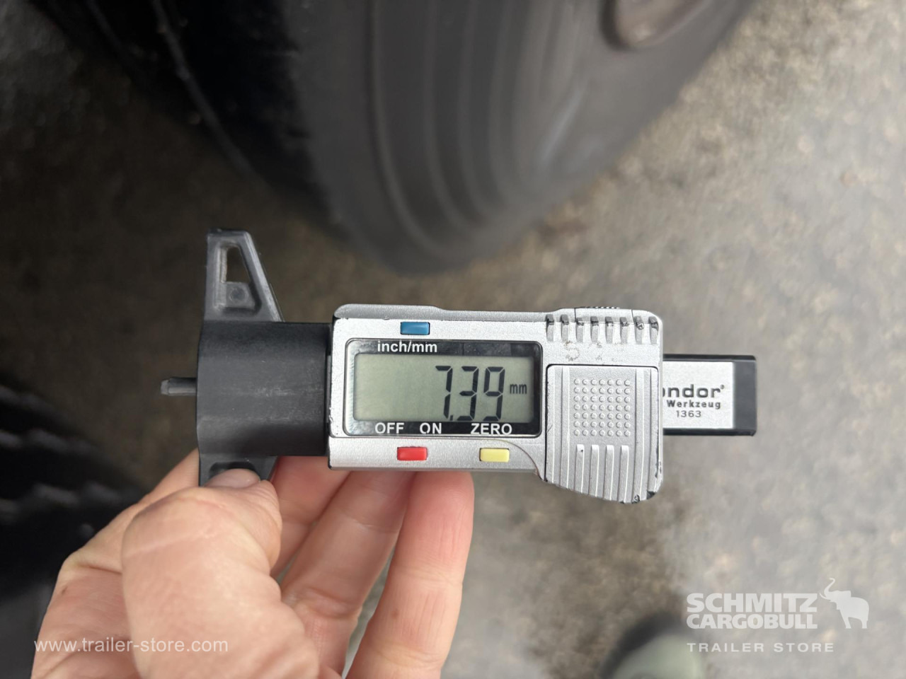 SCHMITZ Curtainsider Standard - Schuifzeiloplegger: afbeelding 4 SCHMITZ Curtainsider Standard - Schuifzeiloplegger: afbeelding 4