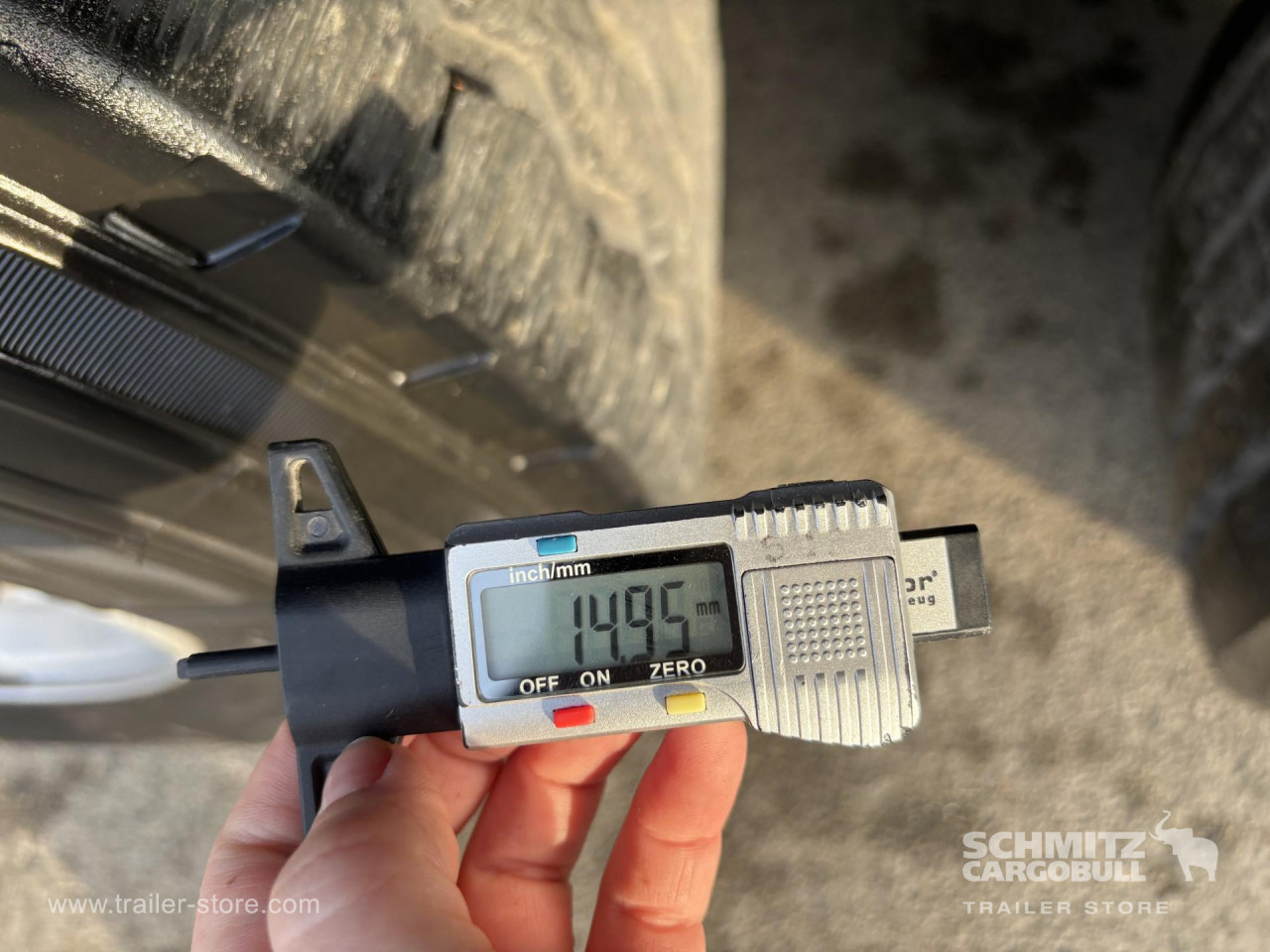 SCHMITZ Curtainsider Standard - Schuifzeiloplegger: afbeelding 2 SCHMITZ Curtainsider Standard - Schuifzeiloplegger: afbeelding 2