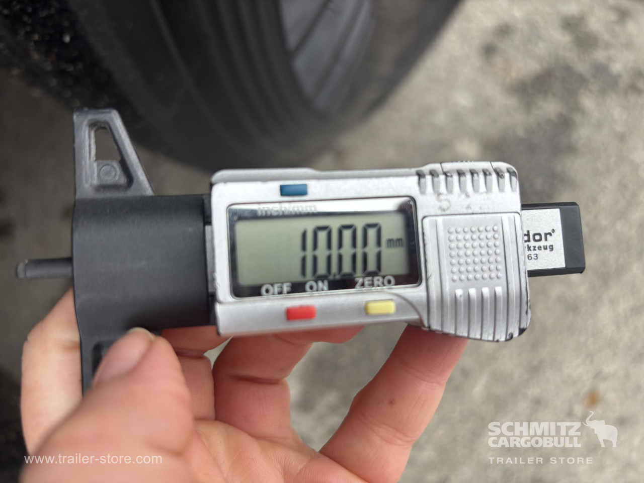 SCHMITZ Curtainsider Standard - Schuifzeiloplegger: afbeelding 4 SCHMITZ Curtainsider Standard - Schuifzeiloplegger: afbeelding 4