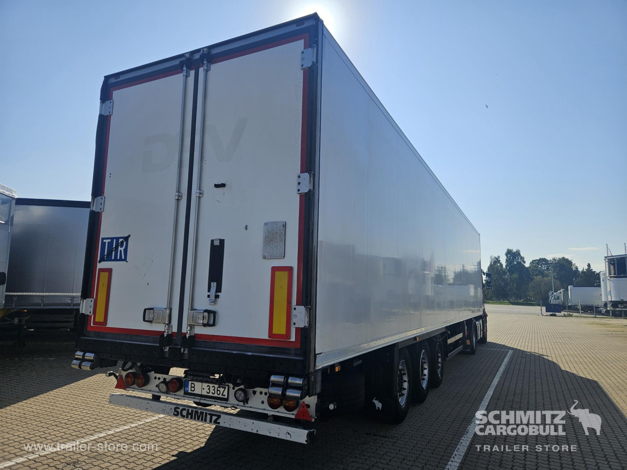 SCHMITZ Reefer Standard Double deck - Isotherm oplegger: afbeelding 1 SCHMITZ Reefer Standard Double deck - Isotherm oplegger: afbeelding 1