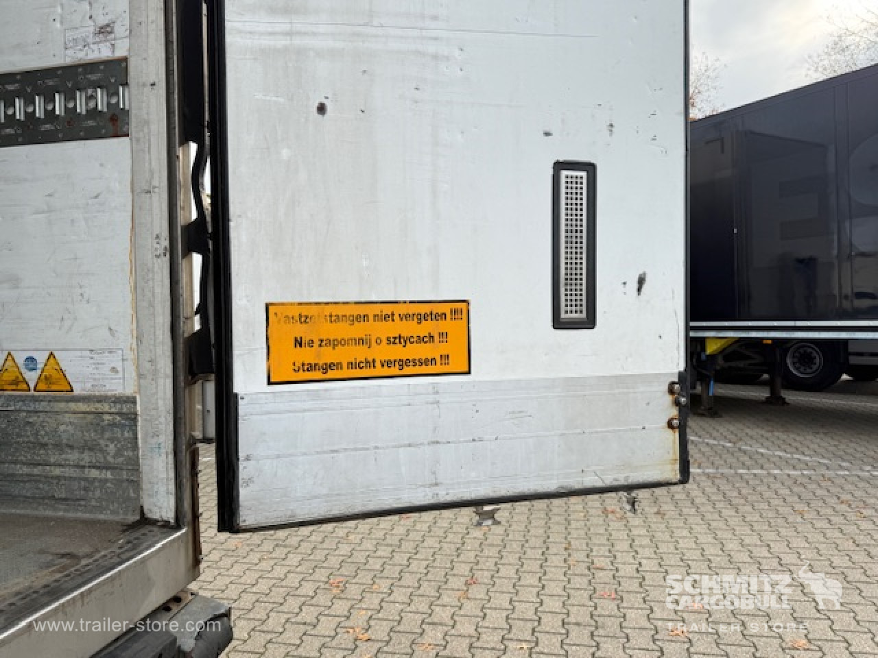 SCHMITZ Oplegger Vries Multitemp - Isotherm oplegger: afbeelding 2 SCHMITZ Oplegger Vries Multitemp - Isotherm oplegger: afbeelding 2