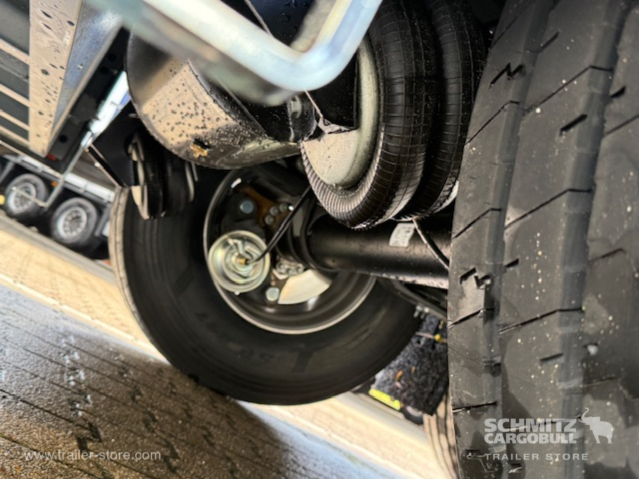 SCHMITZ Oplegger Vries Standard - Isotherm oplegger: afbeelding 3 SCHMITZ Oplegger Vries Standard - Isotherm oplegger: afbeelding 3