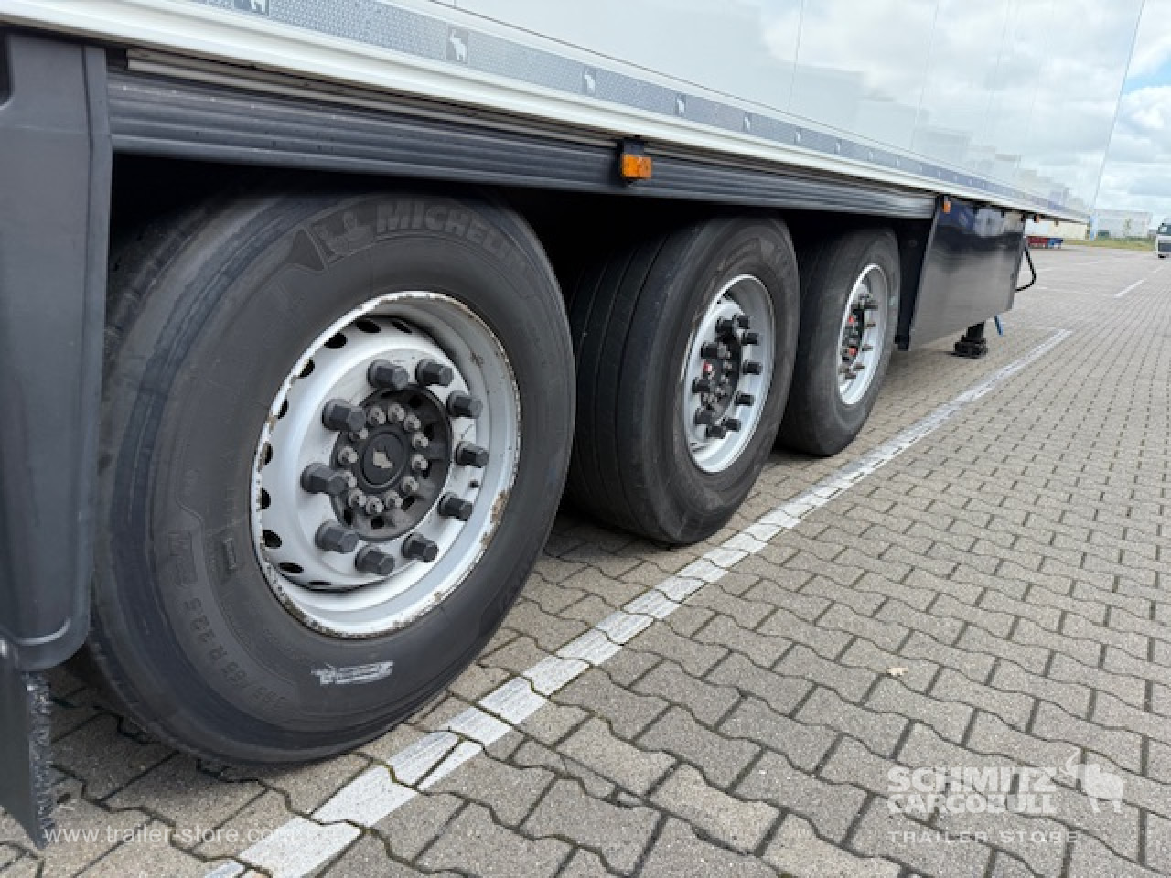 SCHMITZ Oplegger Vries Standard - Isotherm oplegger: afbeelding 2 SCHMITZ Oplegger Vries Standard - Isotherm oplegger: afbeelding 2