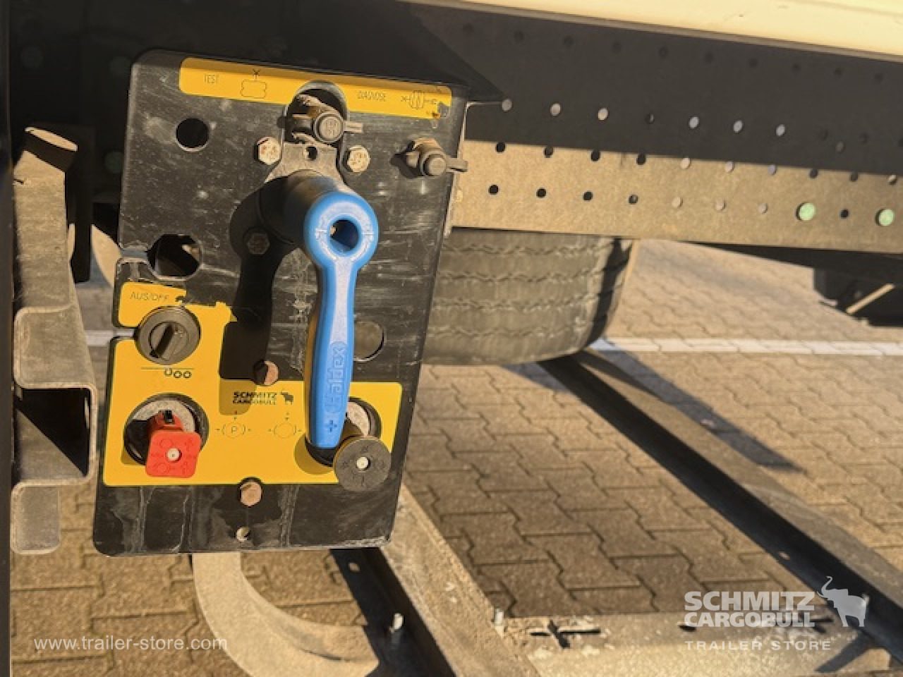 SCHMITZ Oplegger Vries Standard - Isotherm oplegger: afbeelding 5 SCHMITZ Oplegger Vries Standard - Isotherm oplegger: afbeelding 5