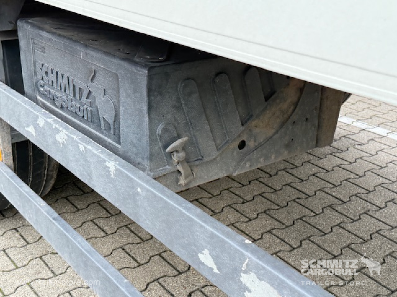 SCHMITZ Oplegger Vries Standard Taillift - Isotherm oplegger: afbeelding 4 SCHMITZ Oplegger Vries Standard Taillift - Isotherm oplegger: afbeelding 4