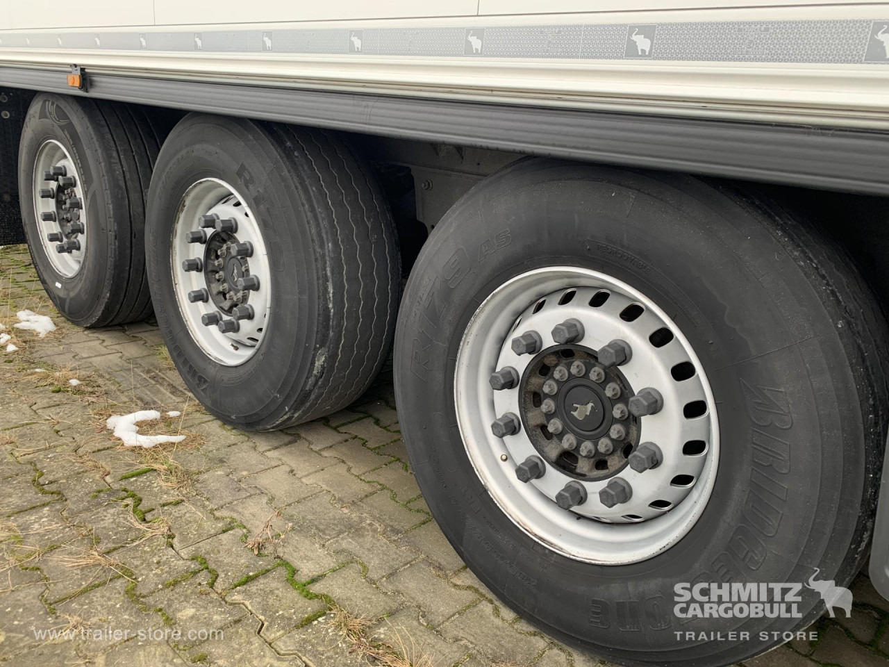 SCHMITZ Reefer Standard - Isotherm oplegger: afbeelding 5 SCHMITZ Reefer Standard - Isotherm oplegger: afbeelding 5