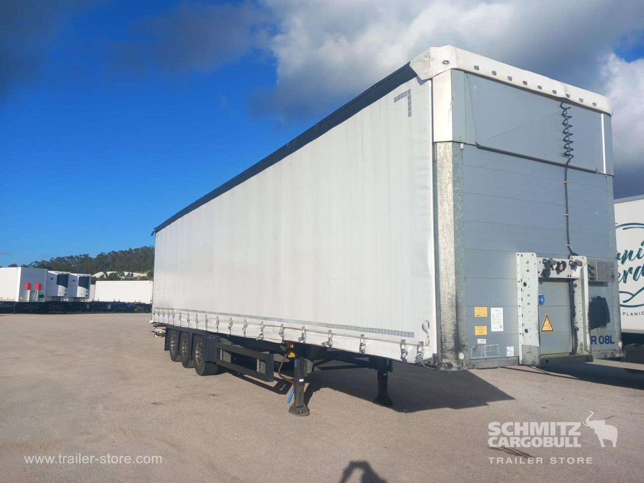 SCHMITZ Curtainsider Mega - Schuifzeiloplegger: afbeelding 1 SCHMITZ Curtainsider Mega - Schuifzeiloplegger: afbeelding 1