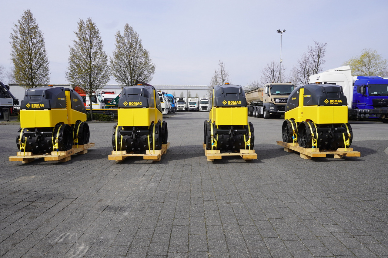 BOMAG BMP 8500 brand-new trench roller / Remote Control / 4 units - Asfaltwals: afbeelding 4 BOMAG BMP 8500 brand-new trench roller / Remote Control / 4 units - Asfaltwals: afbeelding 4