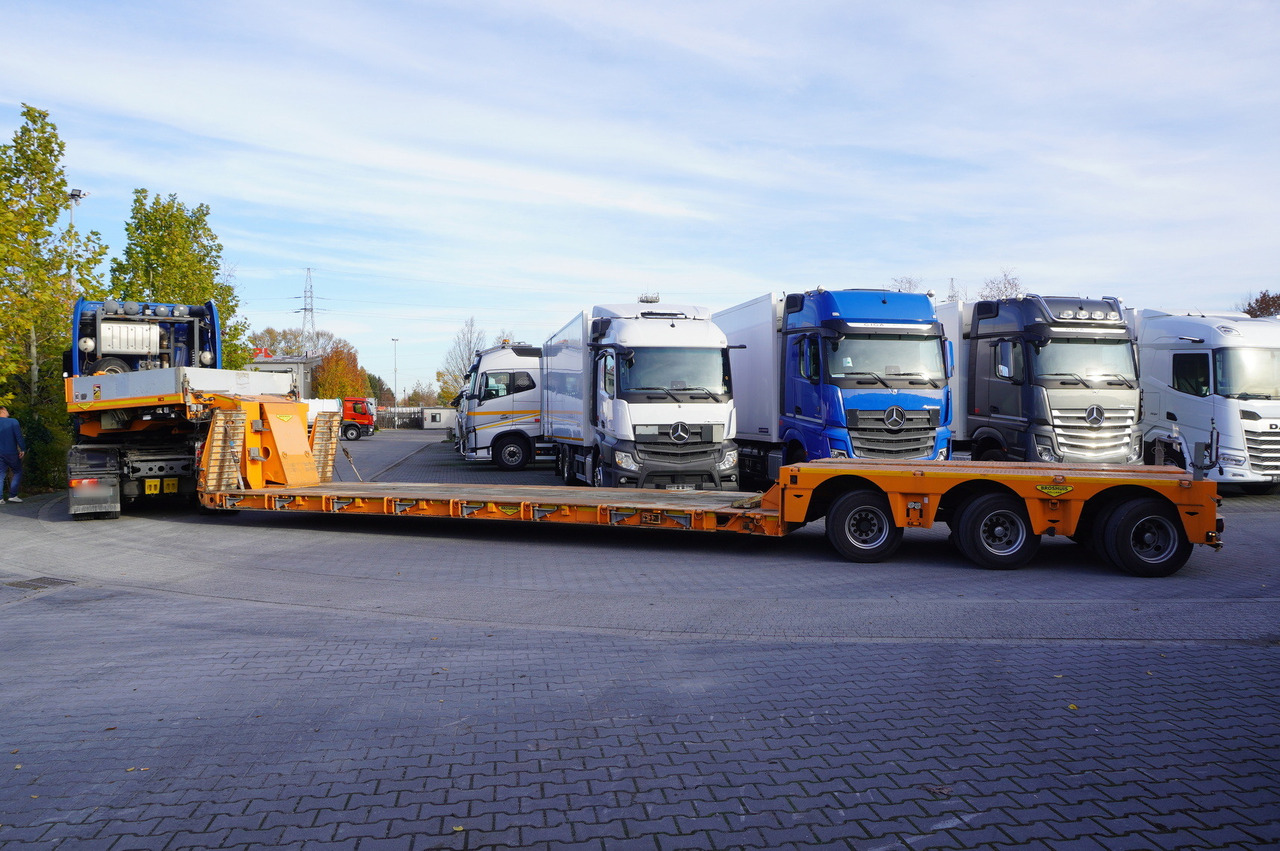 BROSHUIS 3ABD-48 61.0t TiefBet low-loader semi-trailer / 40 tons cap. / 3 steering axles / hydraulic suspension - Dieplader oplegger: afbeelding 4 BROSHUIS 3ABD-48 61.0t TiefBet low-loader semi-trailer / 40 tons cap. / 3 steering axles / hydraulic suspension - Dieplader oplegger: afbeelding 4