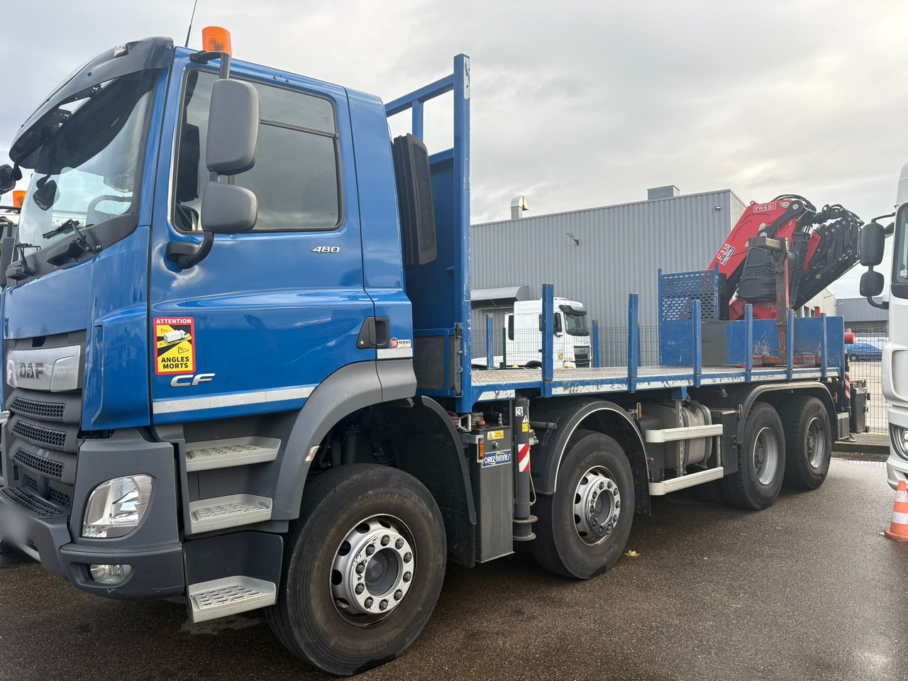 DAF CF 480 8x4 E6 / Fassi F315A.2.26 crane / flatbedCF 480 8x4 E6 / Fassi F315A.2.26 crane / flatbed - Vrachtwagen met open laadbak, Kraanwagen: afbeelding 3 DAF CF 480 8x4 E6 / Fassi F315A.2.26 crane / flatbedCF 480 8x4 E6 / Fassi F315A.2.26 crane / flatbed - Vrachtwagen met open laadbak, Kraanwagen: afbeelding 3