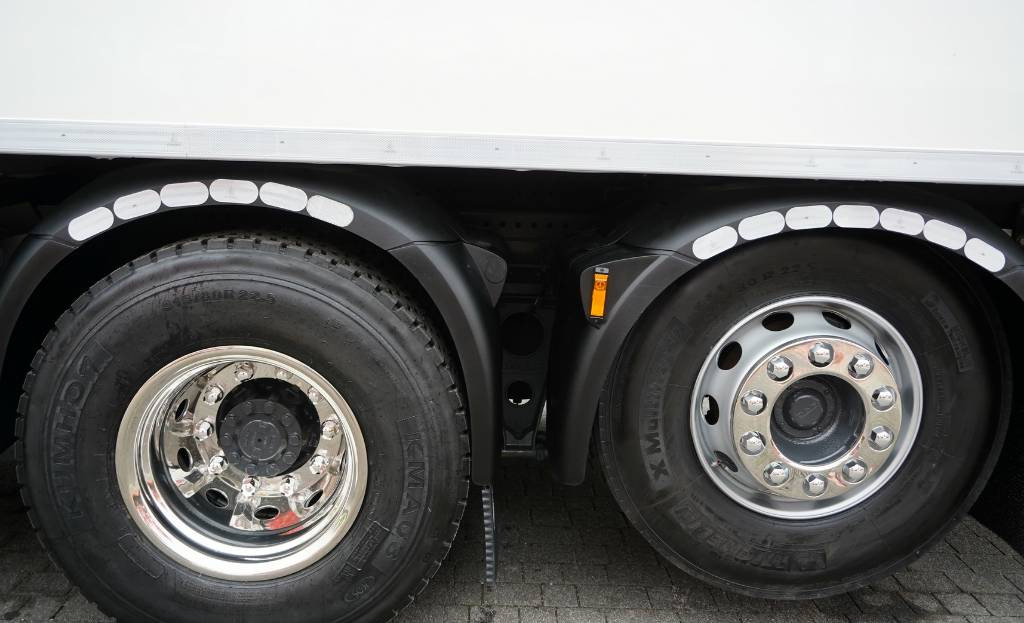 Koelwagen vrachtwagen DAF XF 450 6×2 E6 / Refrigerator Lacapitaine / ATP/FRC to 2027 / 18 pallets: afbeelding 22