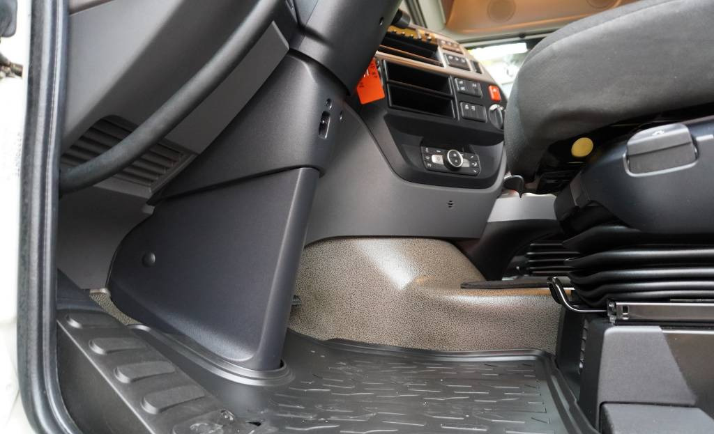 Koelwagen vrachtwagen DAF XF 450 6×2 E6 / Refrigerator Lacapitaine / ATP/FRC to 2027 / 18 pallets: afbeelding 14