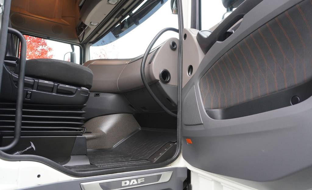 Koelwagen vrachtwagen DAF XF 450 6×2 E6 / Refrigerator Lacapitaine / ATP/FRC to 2027 / 18 pallets: afbeelding 17