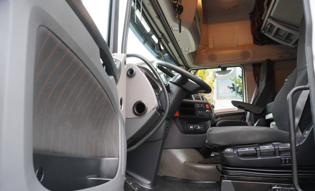 Koelwagen vrachtwagen DAF XF 450 6×2 E6 / Refrigerator Lacapitaine / ATP/FRC to 2027 / 18 pallets: afbeelding 13