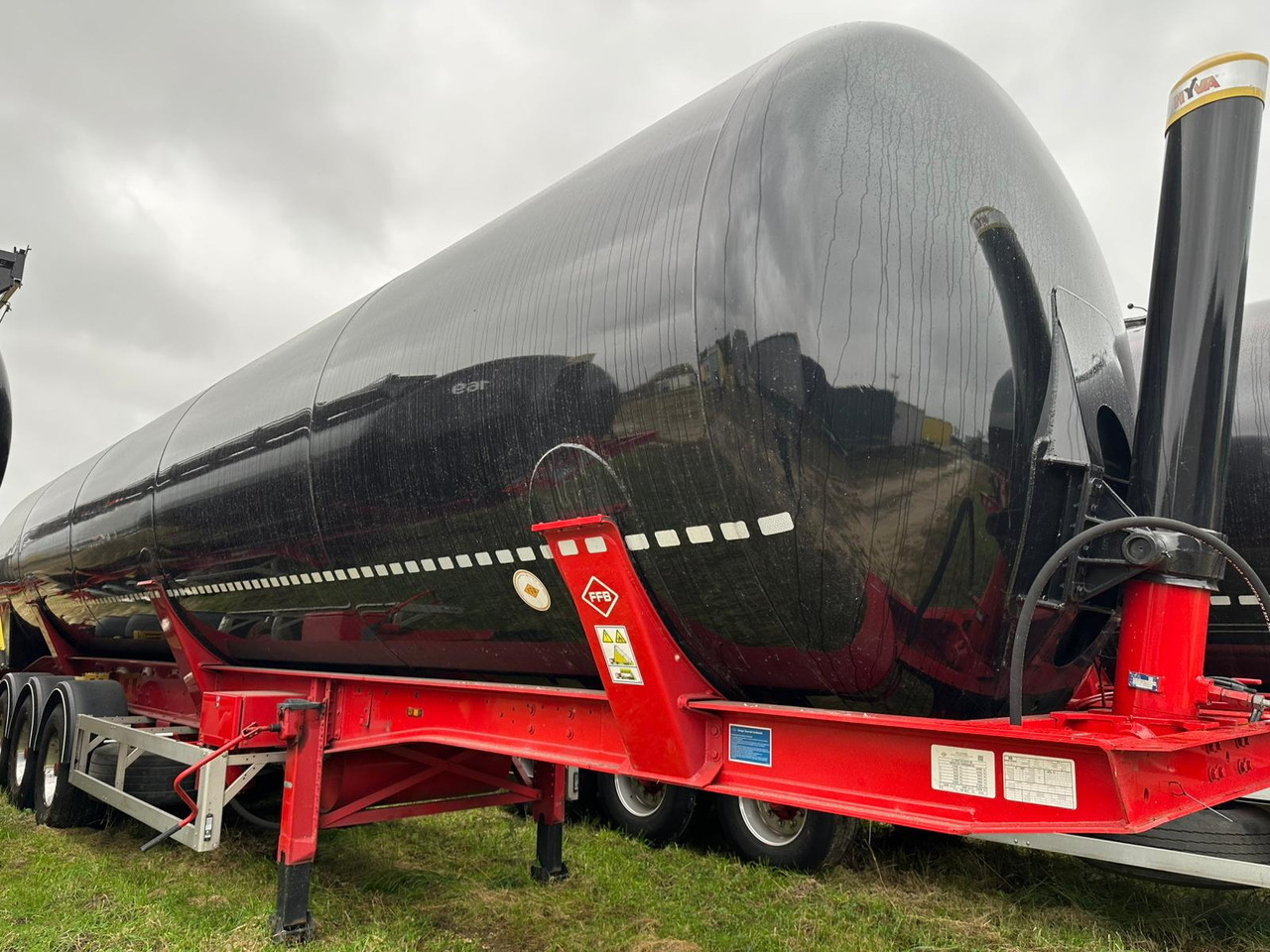 FELDBINDER 334C 15 A-1-1-40 Silo tank / 66 m3 / 2022 / 20 units - Bulkoplegger: afbeelding 3 FELDBINDER 334C 15 A-1-1-40 Silo tank / 66 m3 / 2022 / 20 units - Bulkoplegger: afbeelding 3