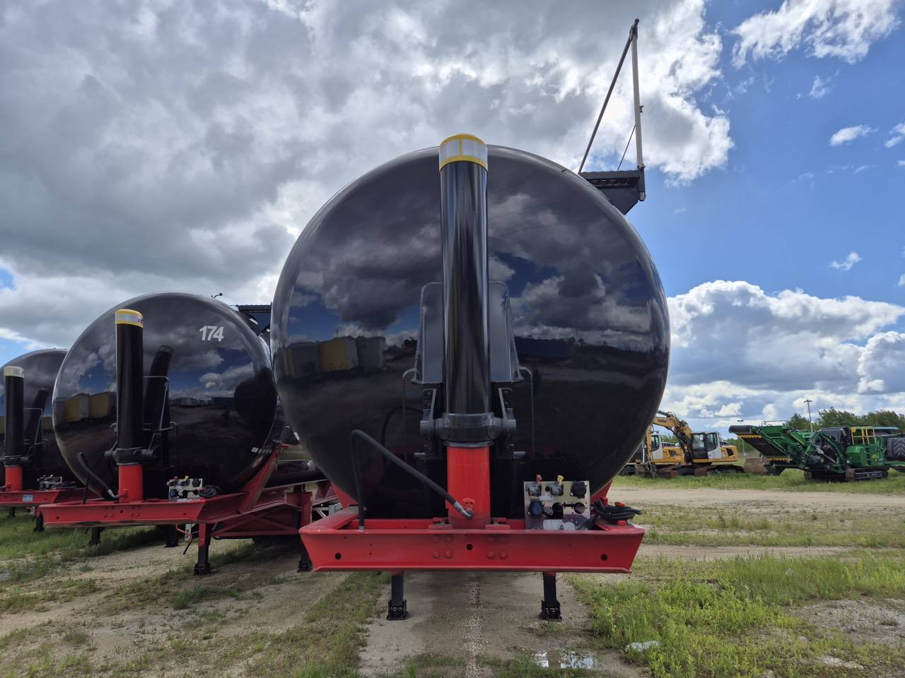 FELDBINDER KIP 66.3 Silo tank / 66 m3 / 2022 / 10 units - Bulkoplegger: afbeelding 2 FELDBINDER KIP 66.3 Silo tank / 66 m3 / 2022 / 10 units - Bulkoplegger: afbeelding 2