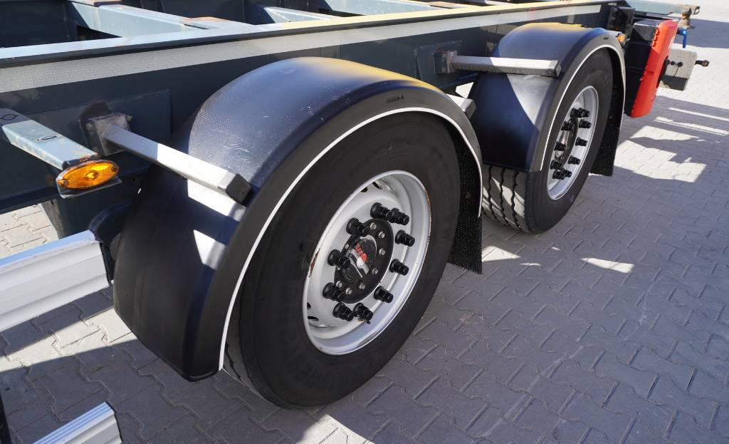 Fruehauf Trailer BDF (NEW) 6,000 km !!! - Containertransporter/ Wissellaadbak aanhangwagen: afbeelding 5 Fruehauf Trailer BDF (NEW) 6,000 km !!! - Containertransporter/ Wissellaadbak aanhangwagen: afbeelding 5