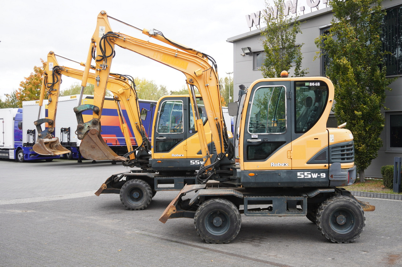 Hyundai Robex 55W-9 Wheeled Excavator 5.5t / 2 units - Mobiele graafmachine: afbeelding 1 Hyundai Robex 55W-9 Wheeled Excavator 5.5t / 2 units - Mobiele graafmachine: afbeelding 1