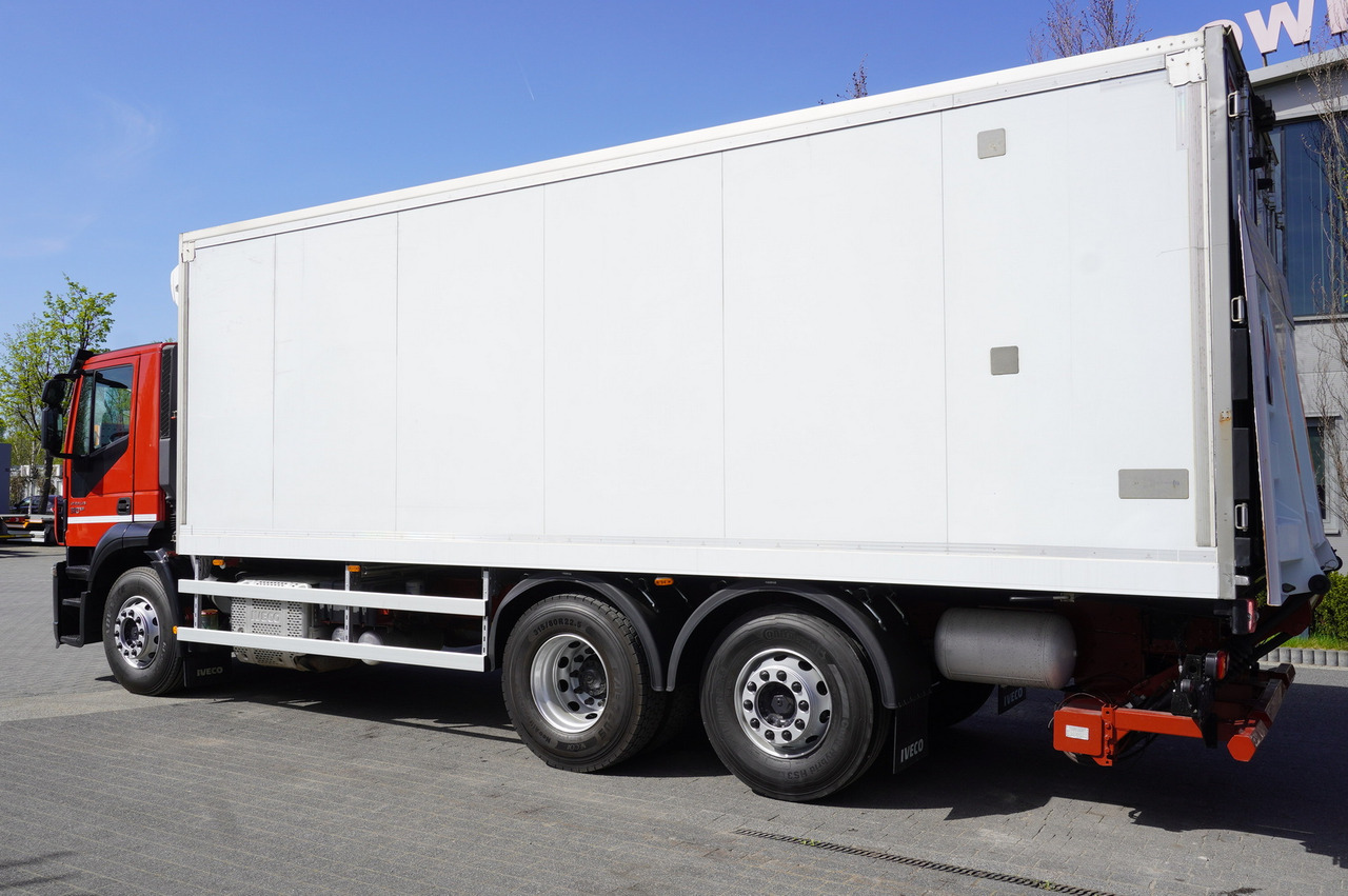 Iveco Stralis 310 6×2 E6 Refrigerator/ ATP/FRC / 18 pallets / Tail lift - Koelwagen vrachtwagen: afbeelding 3 Iveco Stralis 310 6×2 E6 Refrigerator/ ATP/FRC / 18 pallets / Tail lift - Koelwagen vrachtwagen: afbeelding 3
