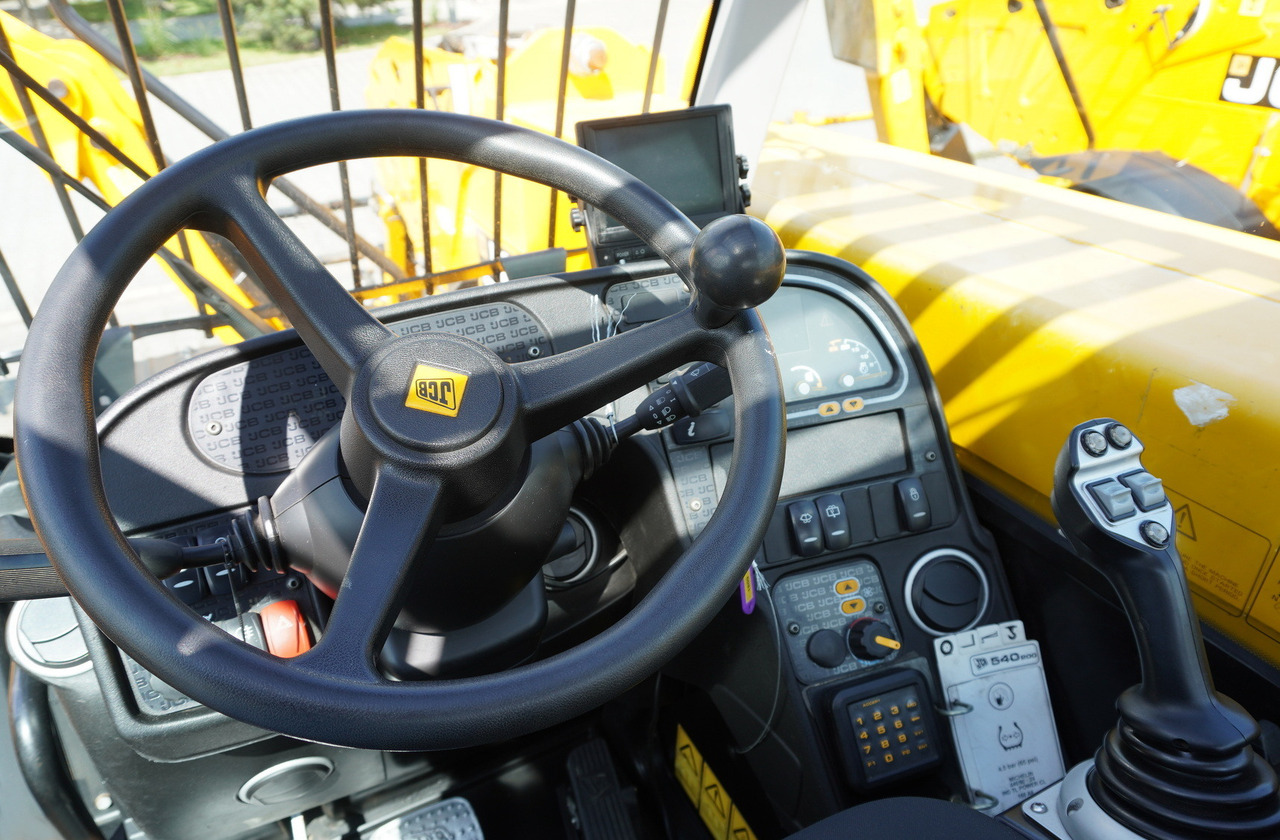 JCB 540-200 Telescopic Loader / 20 m reach / joystick / 2 units - Telescooplader: afbeelding 4 JCB 540-200 Telescopic Loader / 20 m reach / joystick / 2 units - Telescooplader: afbeelding 4