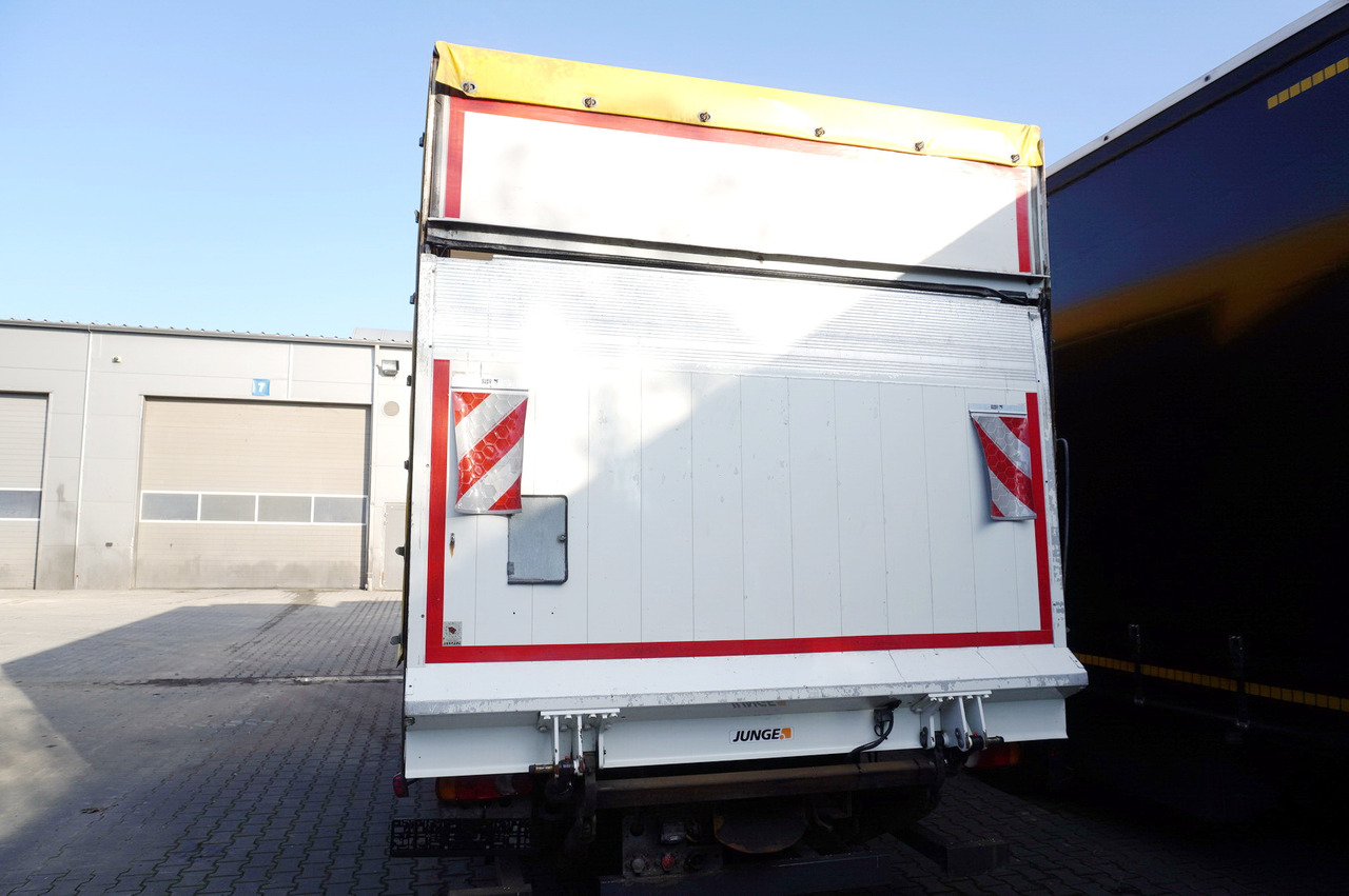 JUNGE Body Tarpaulin JUNGE / 18 Europallets / 2015 - Schuifzeilen laadbak: afbeelding 5 JUNGE Body Tarpaulin JUNGE / 18 Europallets / 2015 - Schuifzeilen laadbak: afbeelding 5