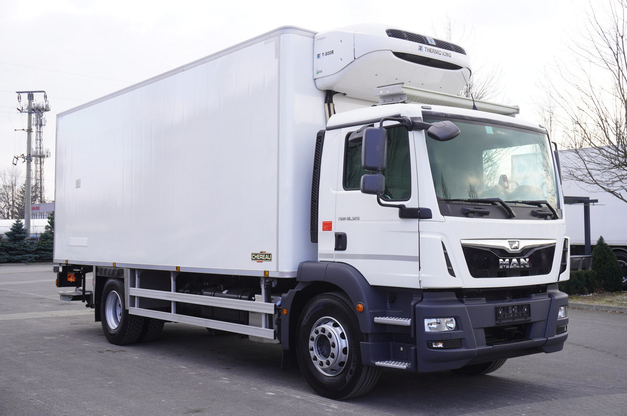 MAN TGM 18.320 / CHEREAU meat hook refrigerator / Carcass elevator - Koelwagen vrachtwagen: afbeelding 1 MAN TGM 18.320 / CHEREAU meat hook refrigerator / Carcass elevator - Koelwagen vrachtwagen: afbeelding 1