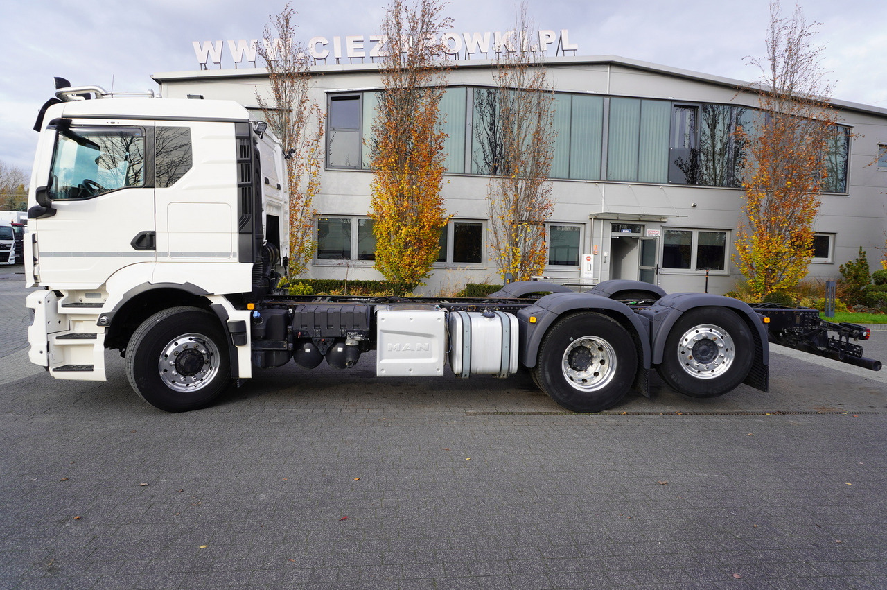 MAN TGS 26.510 6x4/4 Hydrodrive / Steering axle / Retarder / Sleeper cab - Chassis vrachtwagen: afbeelding 2 MAN TGS 26.510 6x4/4 Hydrodrive / Steering axle / Retarder / Sleeper cab - Chassis vrachtwagen: afbeelding 2