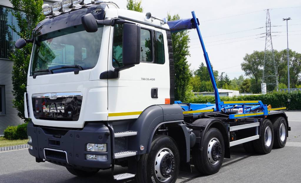 MAN TGS 35.400 8×4 HYVA LIFT 32.56 SE hooklift - Haakarmsysteem vrachtwagen: afbeelding 4 MAN TGS 35.400 8×4 HYVA LIFT 32.56 SE hooklift - Haakarmsysteem vrachtwagen: afbeelding 4
