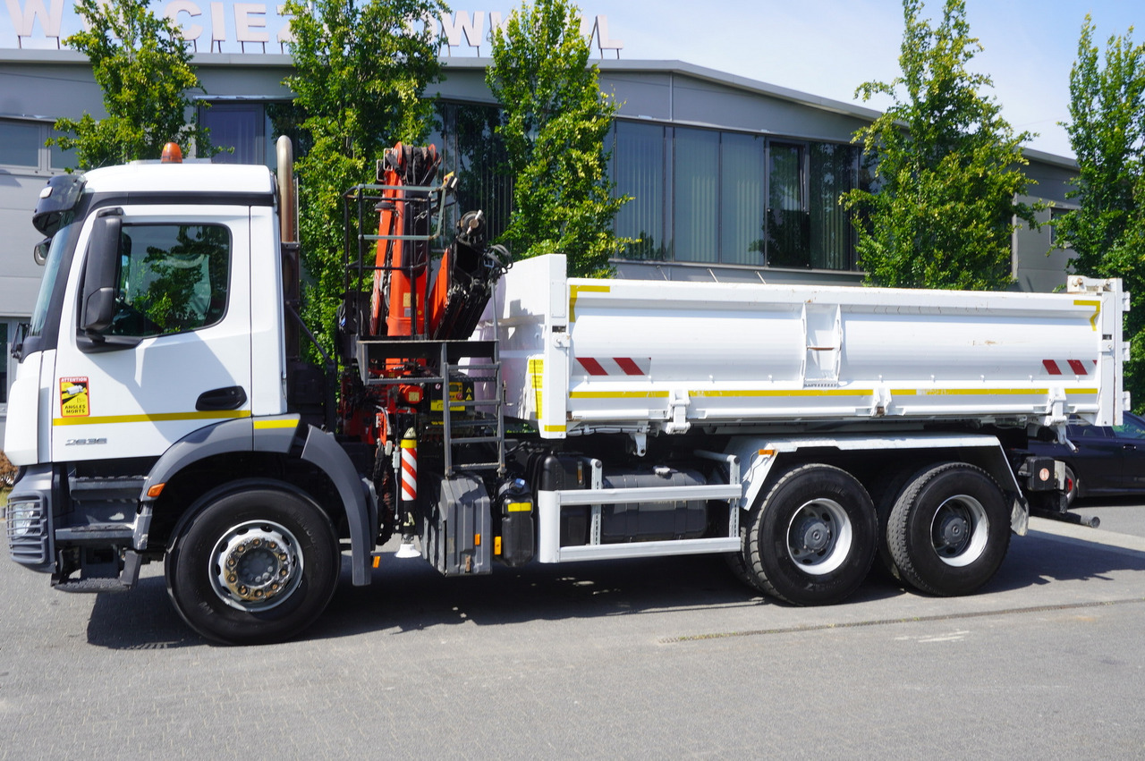 MERCEDES-BENZ AROCS 2636 / Fassi F155A.0.22 crane 6t / 120 tho. km / 3-sided dump truck / 2 x Bordmatic - Vrachtwagen met open laadbak, Kraanwagen: afbeelding 4 MERCEDES-BENZ AROCS 2636 / Fassi F155A.0.22 crane 6t / 120 tho. km / 3-sided dump truck / 2 x Bordmatic - Vrachtwagen met open laadbak, Kraanwagen: afbeelding 4