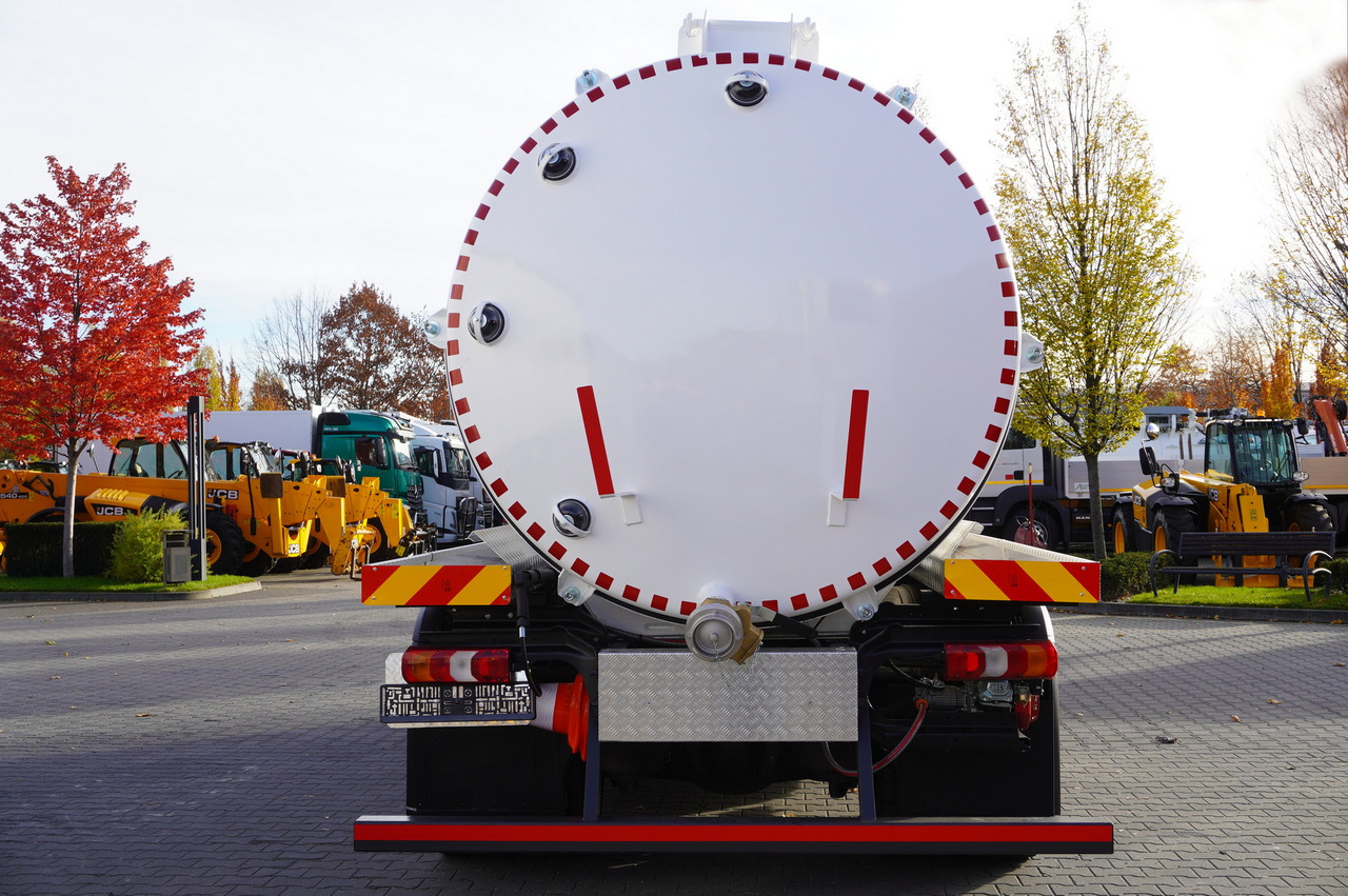 MERCEDES-BENZ Actros 1833 / 260 tho. km / NEW septic tank 11000 l - Tankwagen: afbeelding 4 MERCEDES-BENZ Actros 1833 / 260 tho. km / NEW septic tank 11000 l - Tankwagen: afbeelding 4