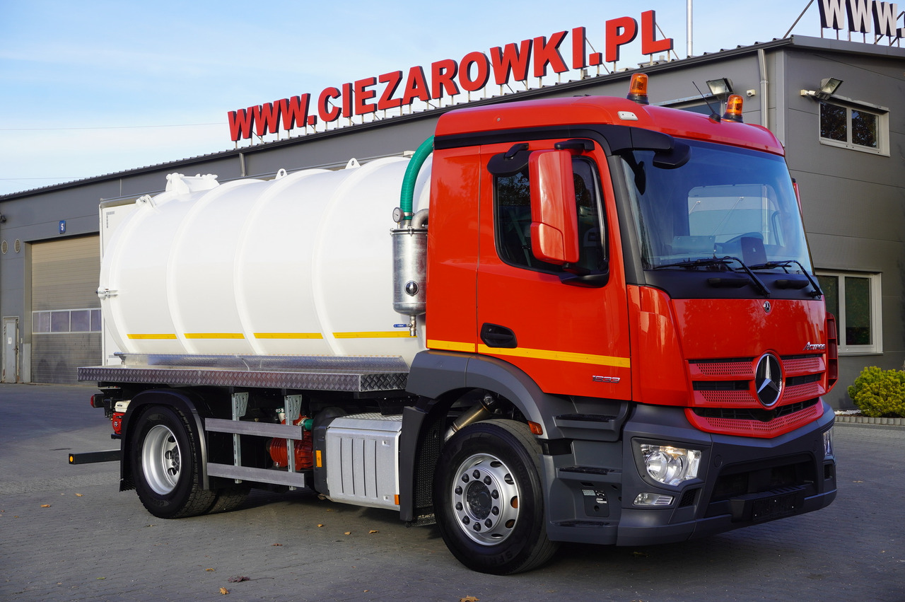 MERCEDES-BENZ Actros 1833 / 260 tho. km / NEW septic tank 11000 l - Tankwagen: afbeelding 1 MERCEDES-BENZ Actros 1833 / 260 tho. km / NEW septic tank 11000 l - Tankwagen: afbeelding 1