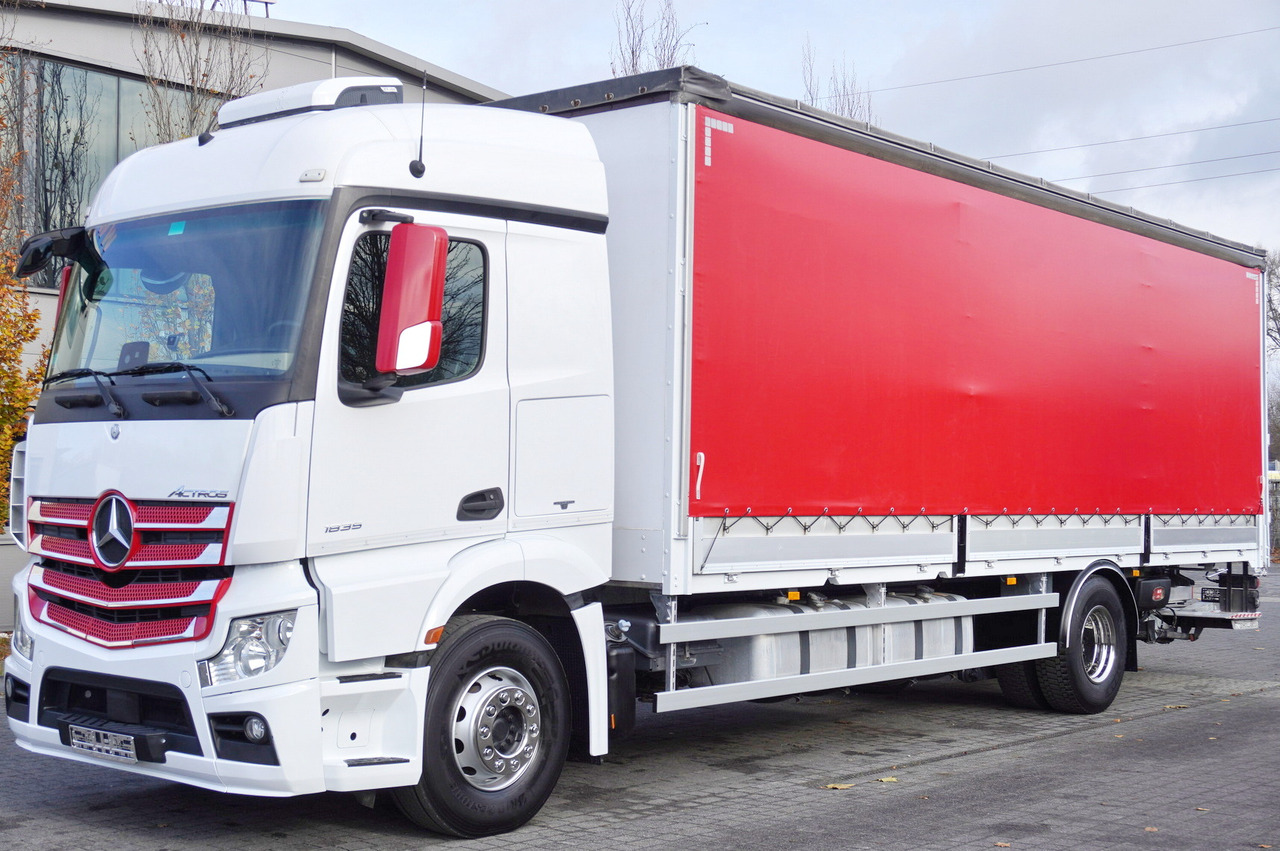 MERCEDES-BENZ Actros 1835 E6 4×2 / Curtainsider 21 pallets / tail lift 1.5t - Schuifzeilen vrachtwagen: afbeelding 1 MERCEDES-BENZ Actros 1835 E6 4×2 / Curtainsider 21 pallets / tail lift 1.5t - Schuifzeilen vrachtwagen: afbeelding 1
