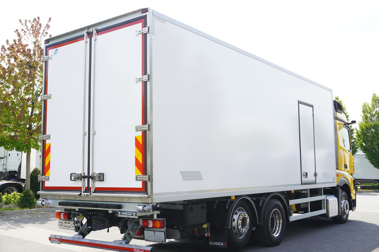 MERCEDES-BENZ Actros 2545 MP5 6×2 E6 / NEW Igloocar refrigerator / 19 pallets - Koelwagen vrachtwagen: afbeelding 4 MERCEDES-BENZ Actros 2545 MP5 6×2 E6 / NEW Igloocar refrigerator / 19 pallets - Koelwagen vrachtwagen: afbeelding 4