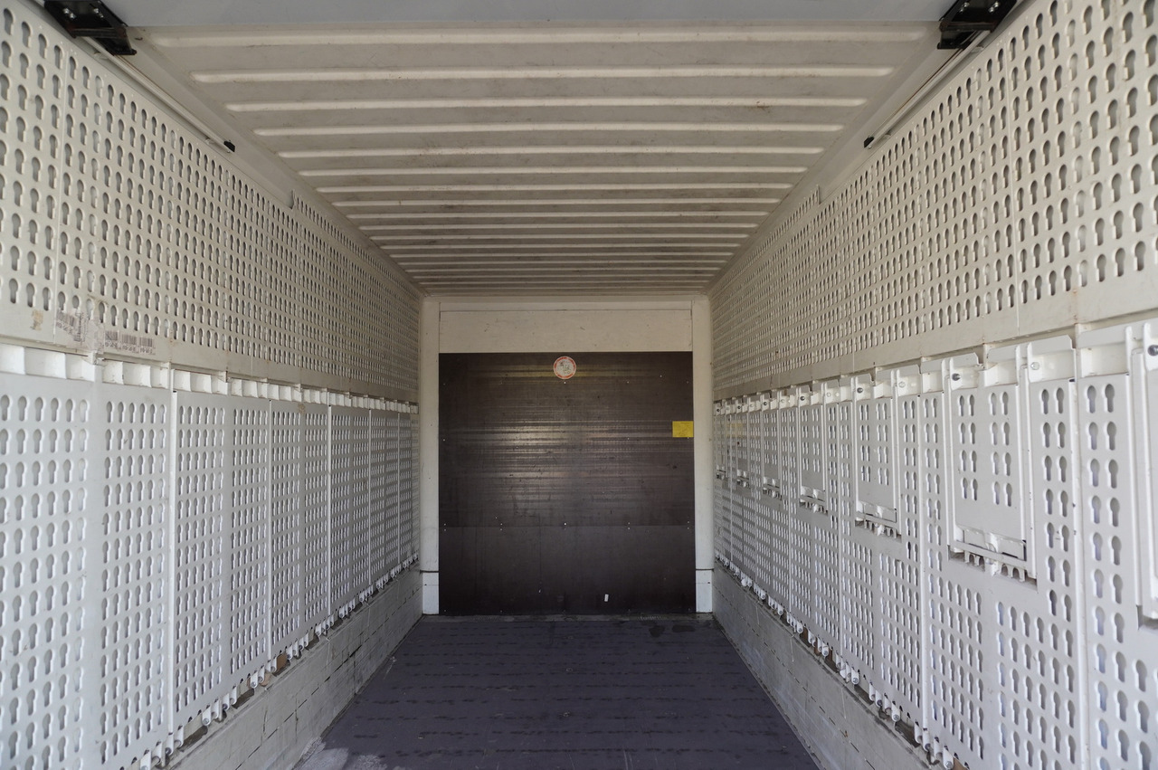 MERCEDES-BENZ Actros 2545 MP5 / KRONE 18 EPAL box body / ADR AT - Koelwagen vrachtwagen: afbeelding 4 MERCEDES-BENZ Actros 2545 MP5 / KRONE 18 EPAL box body / ADR AT - Koelwagen vrachtwagen: afbeelding 4