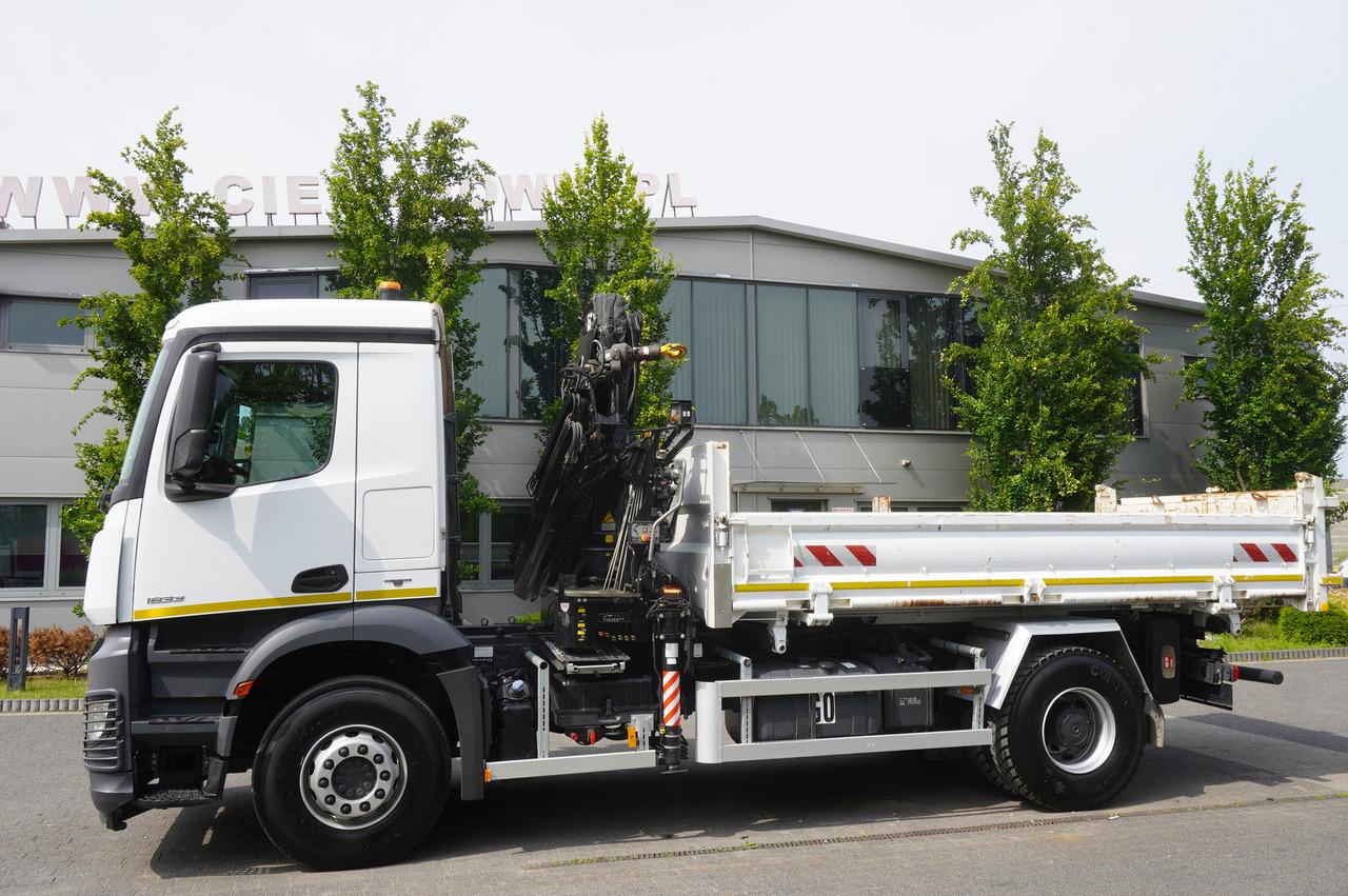 MERCEDES-BENZ Arocs 1833 / 87,000 km!!! / Hds HIAB X-DUO 128 B-2 / three-sided tipper - Kraanwagen, Kraanwagen: afbeelding 5 MERCEDES-BENZ Arocs 1833 / 87,000 km!!! / Hds HIAB X-DUO 128 B-2 / three-sided tipper - Kraanwagen, Kraanwagen: afbeelding 5