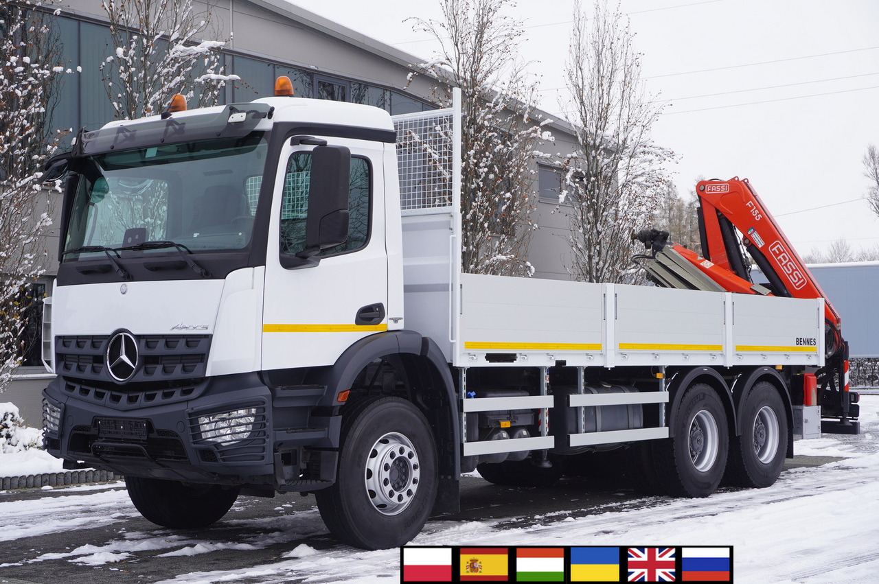 MERCEDES-BENZ Arocs 2633 flatbed truck / Crane FASSI F155A.0.23 / REMOTE CONTROL / 230,000 km - Kraanwagen: afbeelding 1 MERCEDES-BENZ Arocs 2633 flatbed truck / Crane FASSI F155A.0.23 / REMOTE CONTROL / 230,000 km - Kraanwagen: afbeelding 1