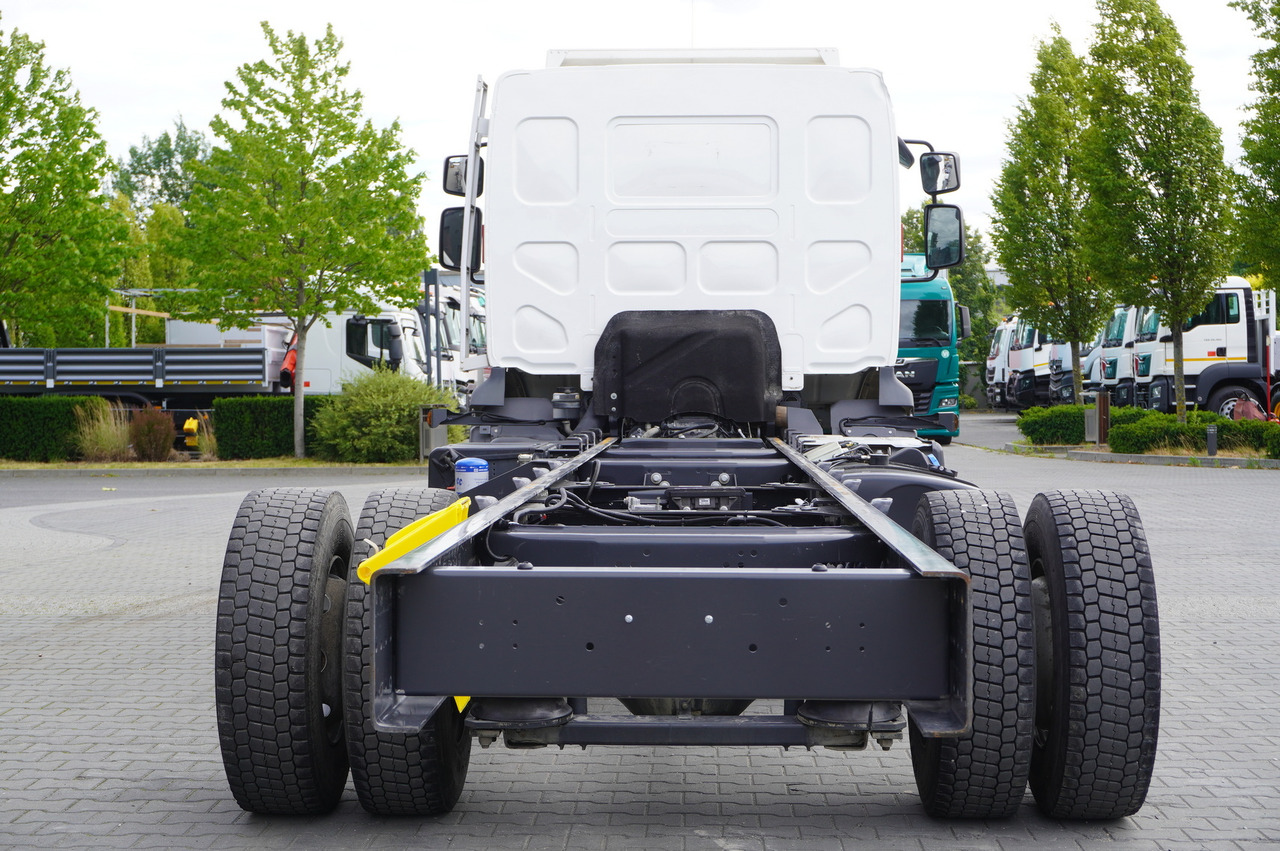 RENAULT D16 / Chassis 7.1 m / Differential lock - Chassis vrachtwagen: afbeelding 4 RENAULT D16 / Chassis 7.1 m / Differential lock - Chassis vrachtwagen: afbeelding 4