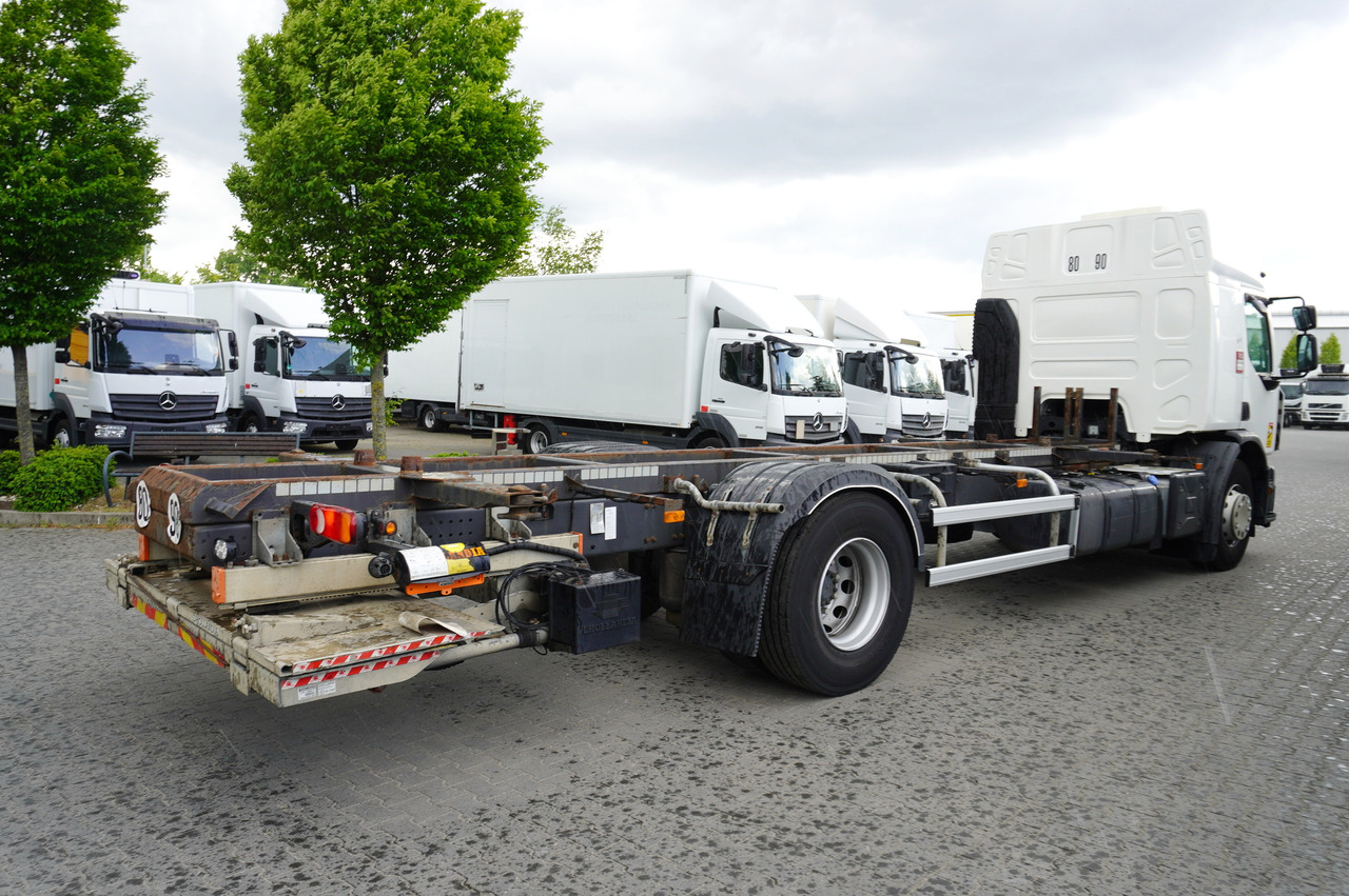 RENAULT D19 Wide Glob / BDF / load capacity 11t / 280 thousand km / tail lift - Chassis vrachtwagen: afbeelding 5 RENAULT D19 Wide Glob / BDF / load capacity 11t / 280 thousand km / tail lift - Chassis vrachtwagen: afbeelding 5