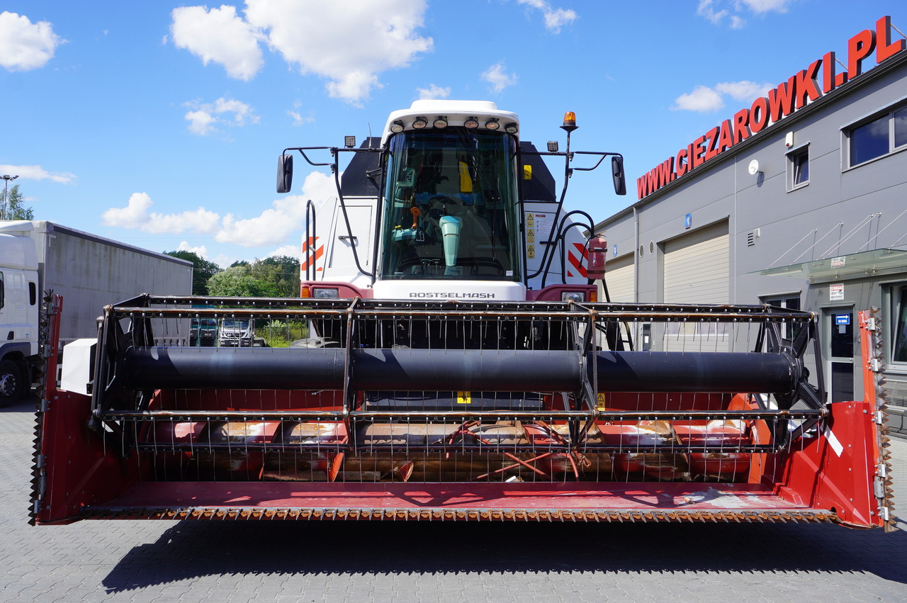 ROSTSELMASH VECTOR 425 RSM-101 grain harvester + Header 5 m + rapeseed harvesting extension / 2300 MTH - Maaidorser: afbeelding 4 ROSTSELMASH VECTOR 425 RSM-101 grain harvester + Header 5 m + rapeseed harvesting extension / 2300 MTH - Maaidorser: afbeelding 4