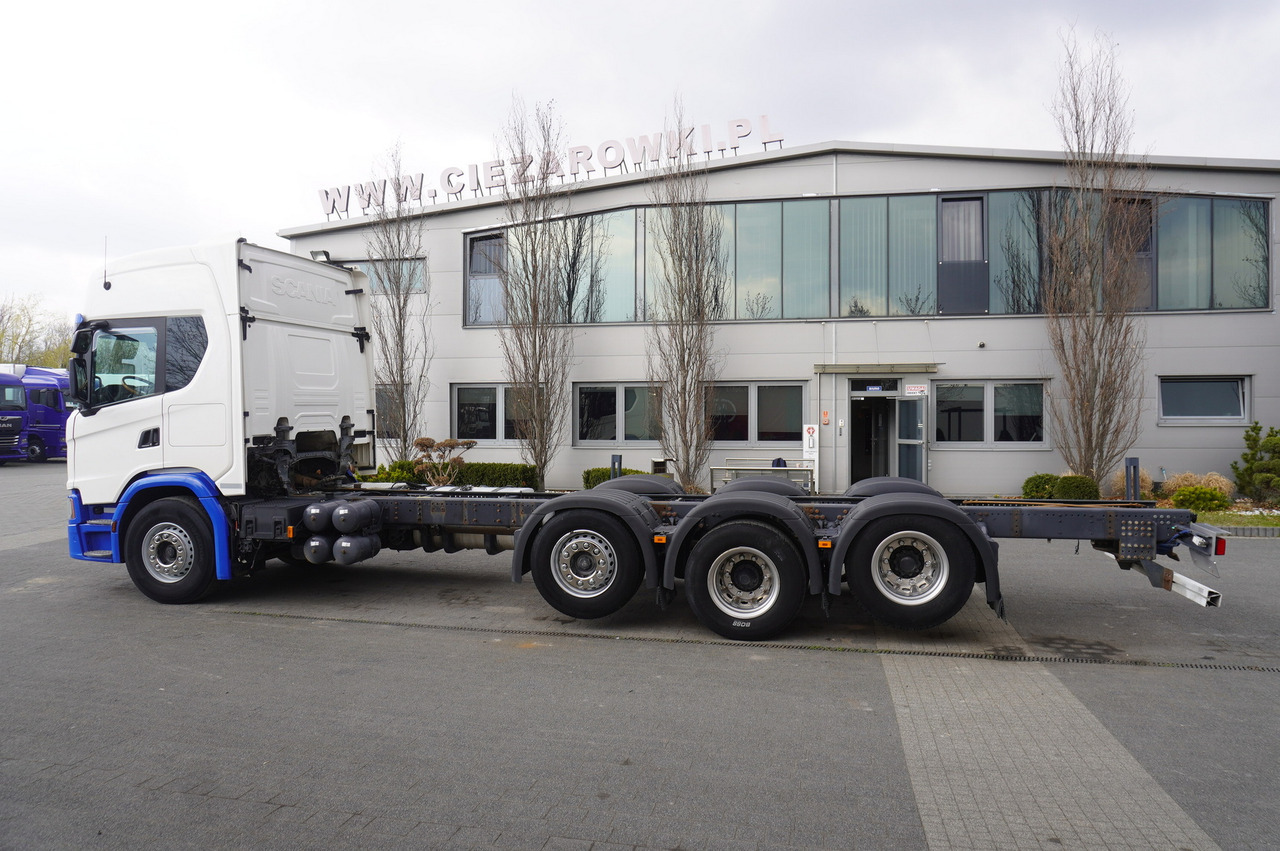 SCANIA G500 8x2 / 2nd axis steered / Chassis 8.35 m / 2021 - Chassis vrachtwagen: afbeelding 4 SCANIA G500 8x2 / 2nd axis steered / Chassis 8.35 m / 2021 - Chassis vrachtwagen: afbeelding 4