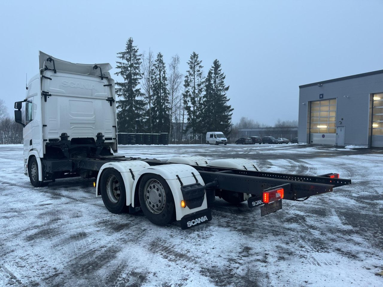 SCANIA R500 / Truck chassis / Retarder / Sleeper cab - Chassis vrachtwagen: afbeelding 2 SCANIA R500 / Truck chassis / Retarder / Sleeper cab - Chassis vrachtwagen: afbeelding 2