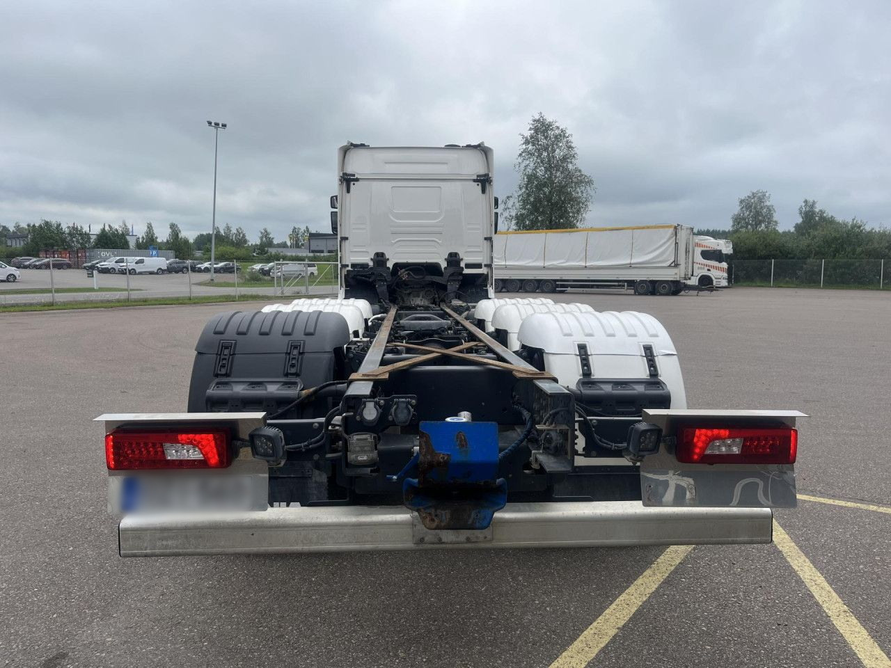 SCANIA R560 B8x4*4 / Chassis / sleeper cab / Power take-off - Kraanwagen: afbeelding 5 SCANIA R560 B8x4*4 / Chassis / sleeper cab / Power take-off - Kraanwagen: afbeelding 5