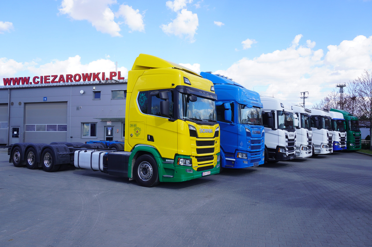 SCANIA R650 V8 / 650 HP/ frame 8.8 m / steered 4th axis / 20 units - Kraanwagen: afbeelding 1 SCANIA R650 V8 / 650 HP/ frame 8.8 m / steered 4th axis / 20 units - Kraanwagen: afbeelding 1